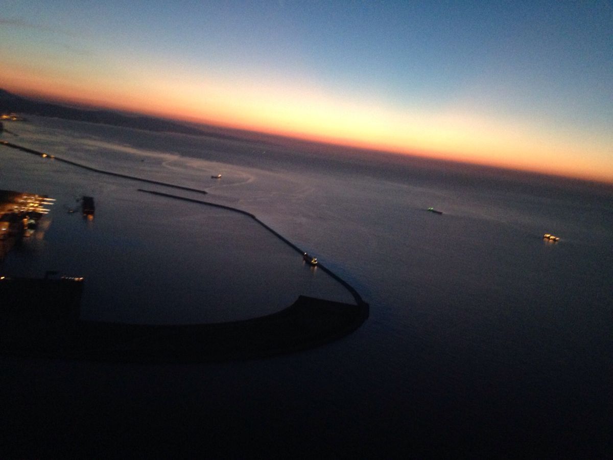 Bahía al atardecer